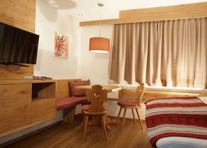 Hotel Biopension Alpenheim Fiss